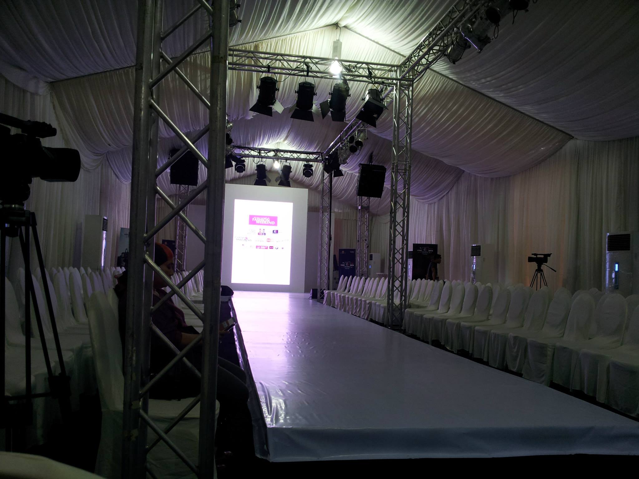 1MYES Fashion Weekend