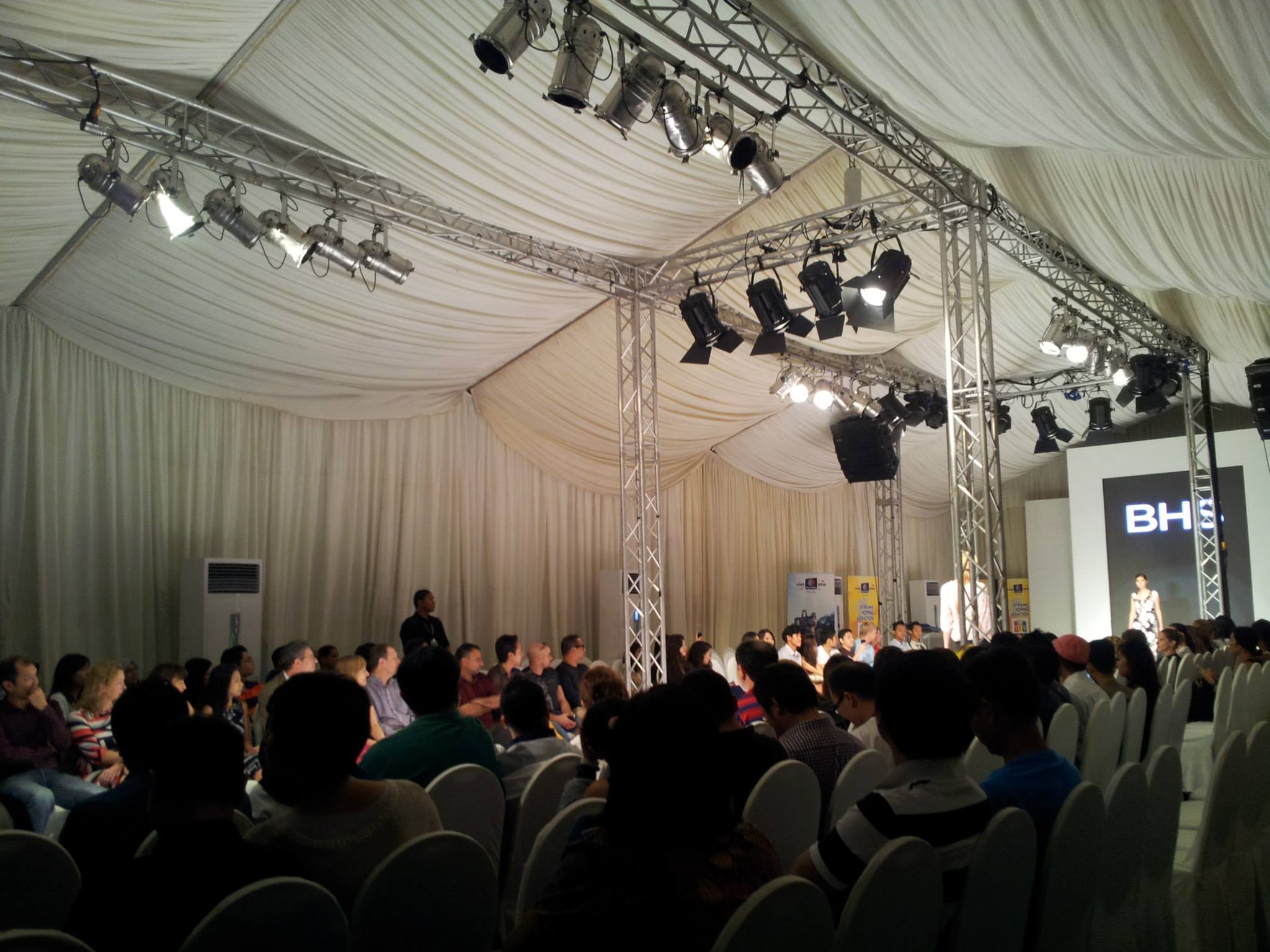 1MYES Fashion Weekend